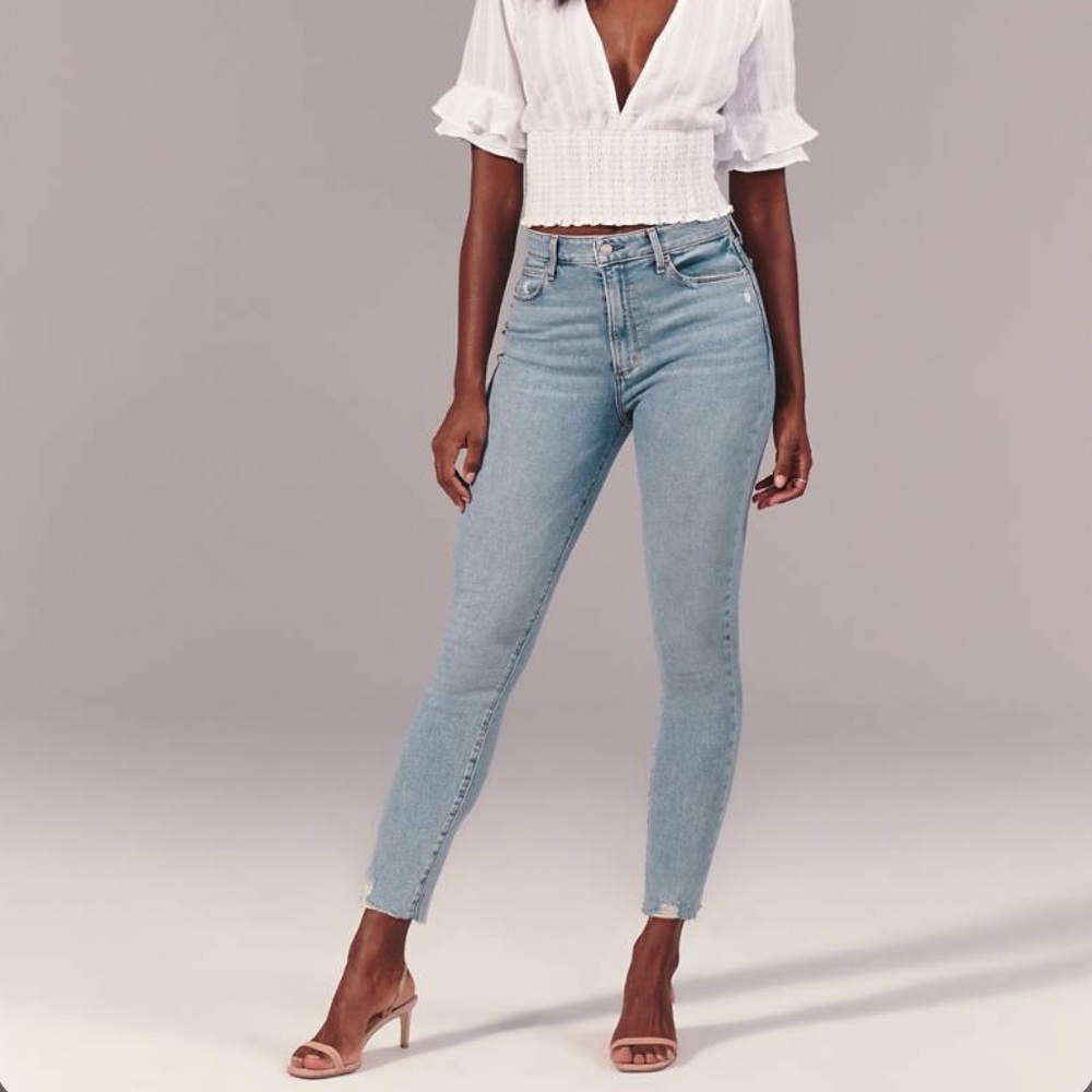 Abercrombie & Fitch High Rise Super Skinny Jeans